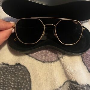 Unique Carrera Gold and Black Aviator Ultra Polarized Sunglasses Brand New